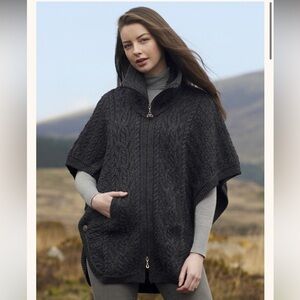 Aran Mor Batwing Jacket with Celtic Knot Zipper Pull Charcoal Poncho Medium